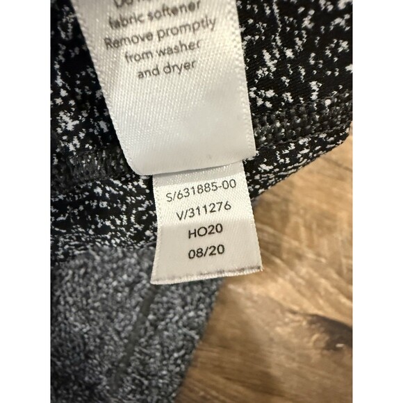 ATHLETA Black White Ultimate Stash Pocket Textured 7/8 Tight Active Leggings S - Picture 5 of 6